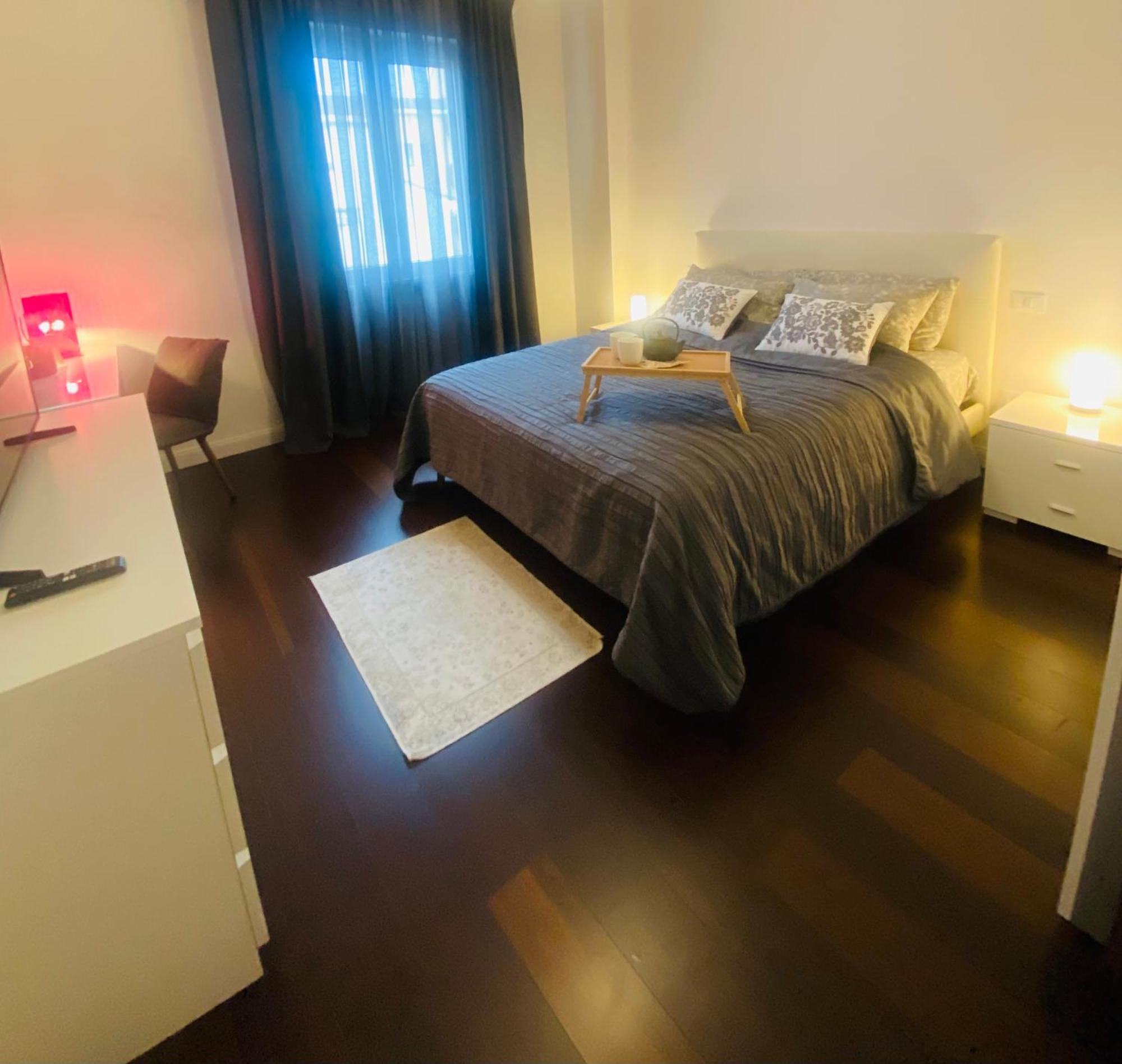 Central Apartment And Parking Верона Екстериор снимка