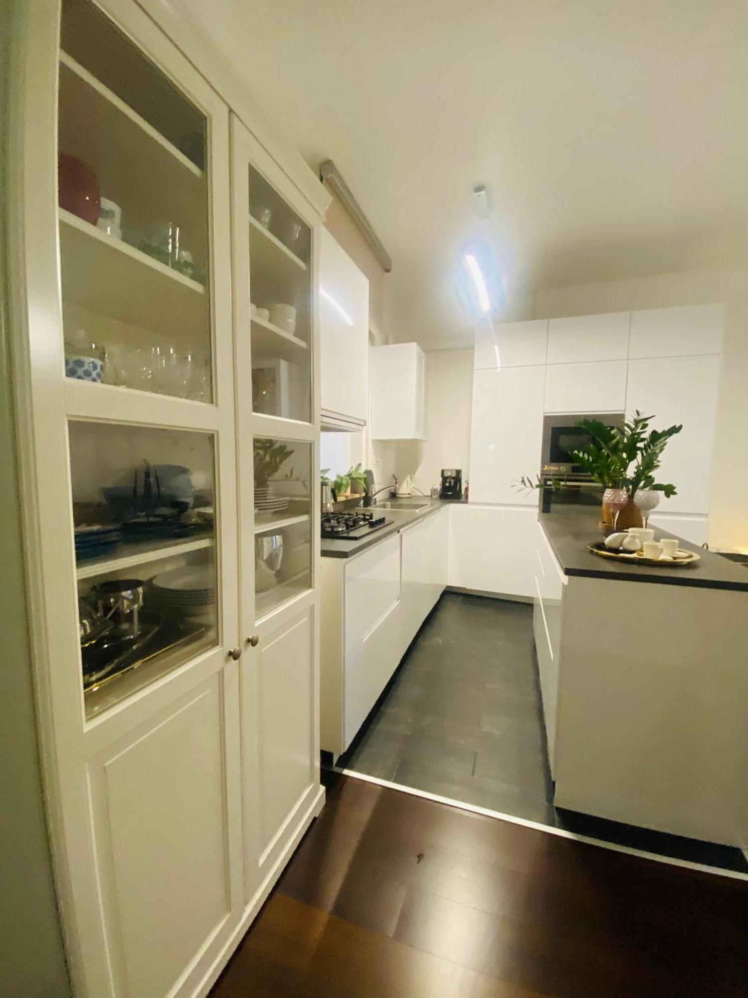 Central Apartment And Parking Верона Екстериор снимка